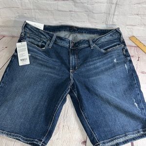 Silver Jeans Co. womens Plus Size Suki Mid Rise Bermuda Shorts, Indigo, 20 US